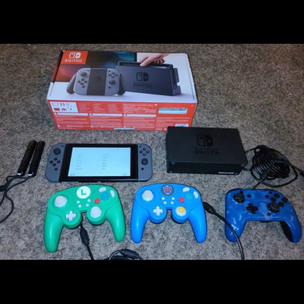 Nintendo switch - Picture 3 of 5